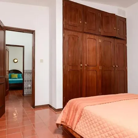 Elegant In With Private Pool Corroios