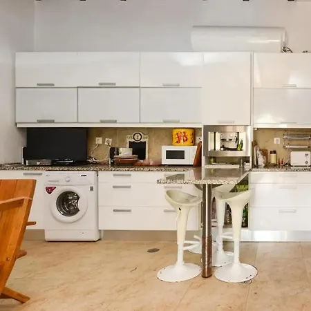 וילה Elegant In With Private Pool קורויוס